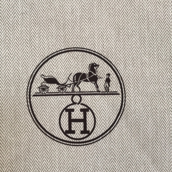 Authentic Hermès dust bag, 14” x 8” - Picture 2 of 4